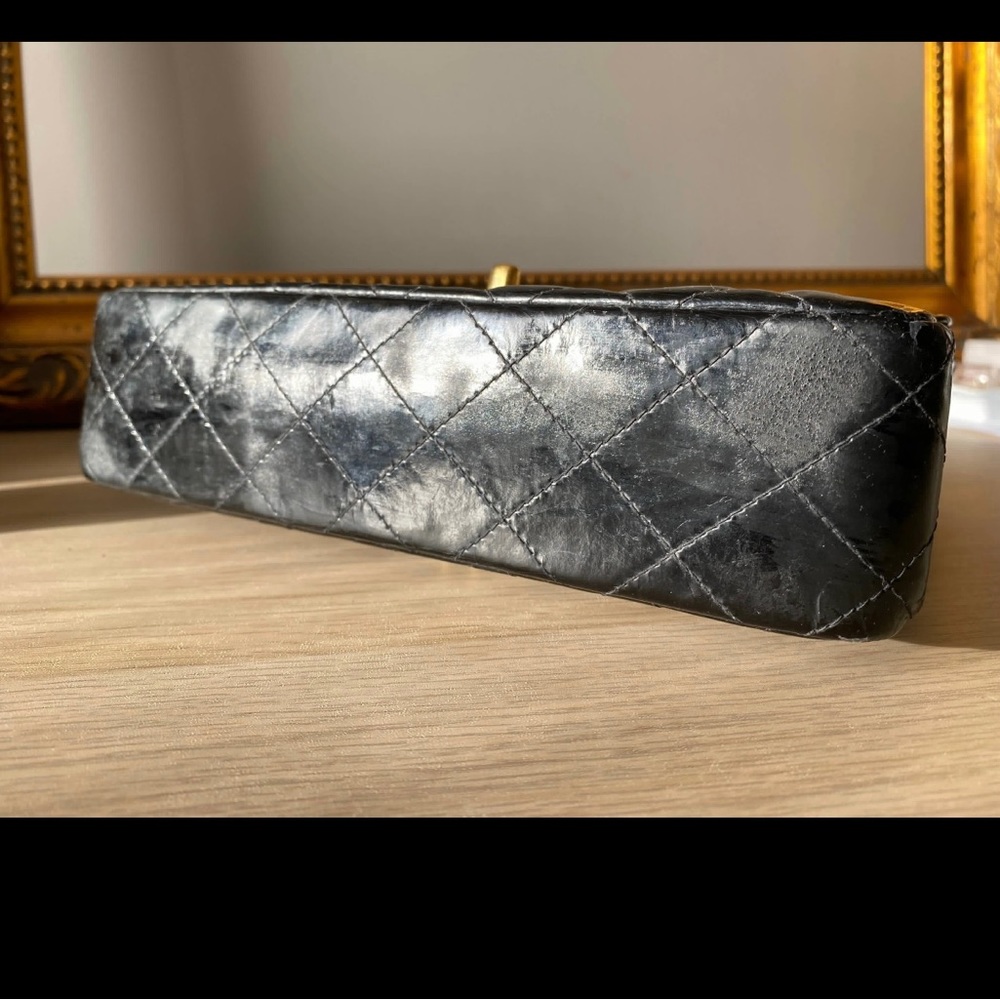 Authentic Chanel purse with authenticity card, and just bag. Purchased in 1996. - Picture 6 of 16